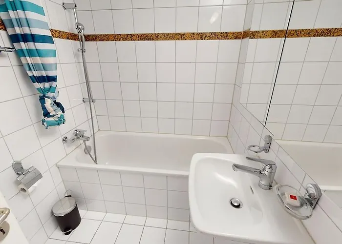 Charming 1bd Flat - Old Town Uz1 Zurych