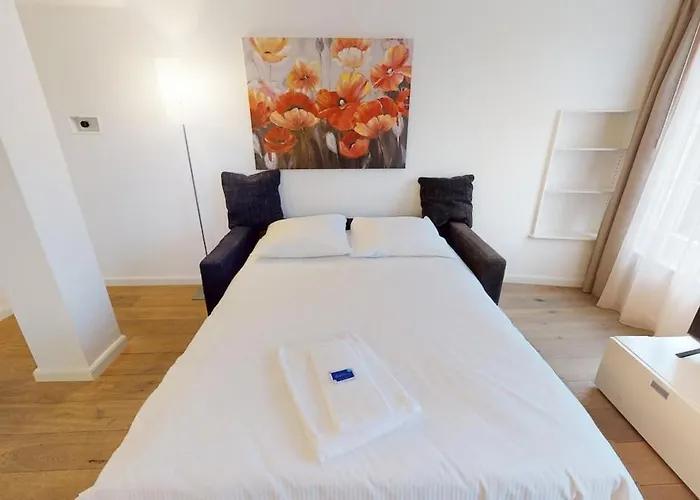 Apartament Charming 1bd Flat - Old Town Uz1 *